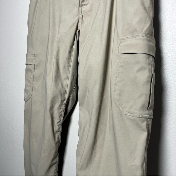 Duluth Trading Women's Dry on the Fly Capris Pants‎ 6 Tan Hiking Outdoor Nylon - Picture 5 of 12